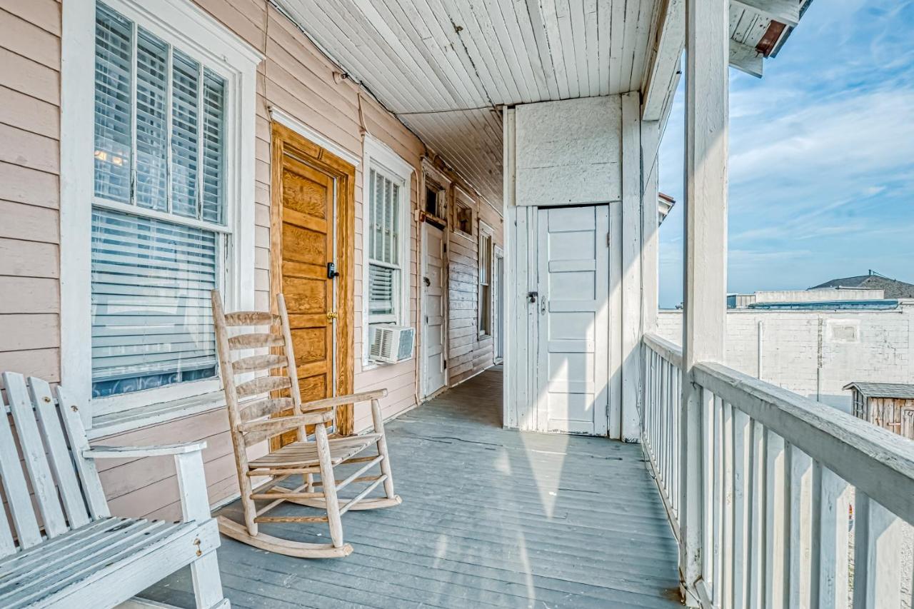 Carbo House Eleven Hotel Tybee Island Buitenkant foto